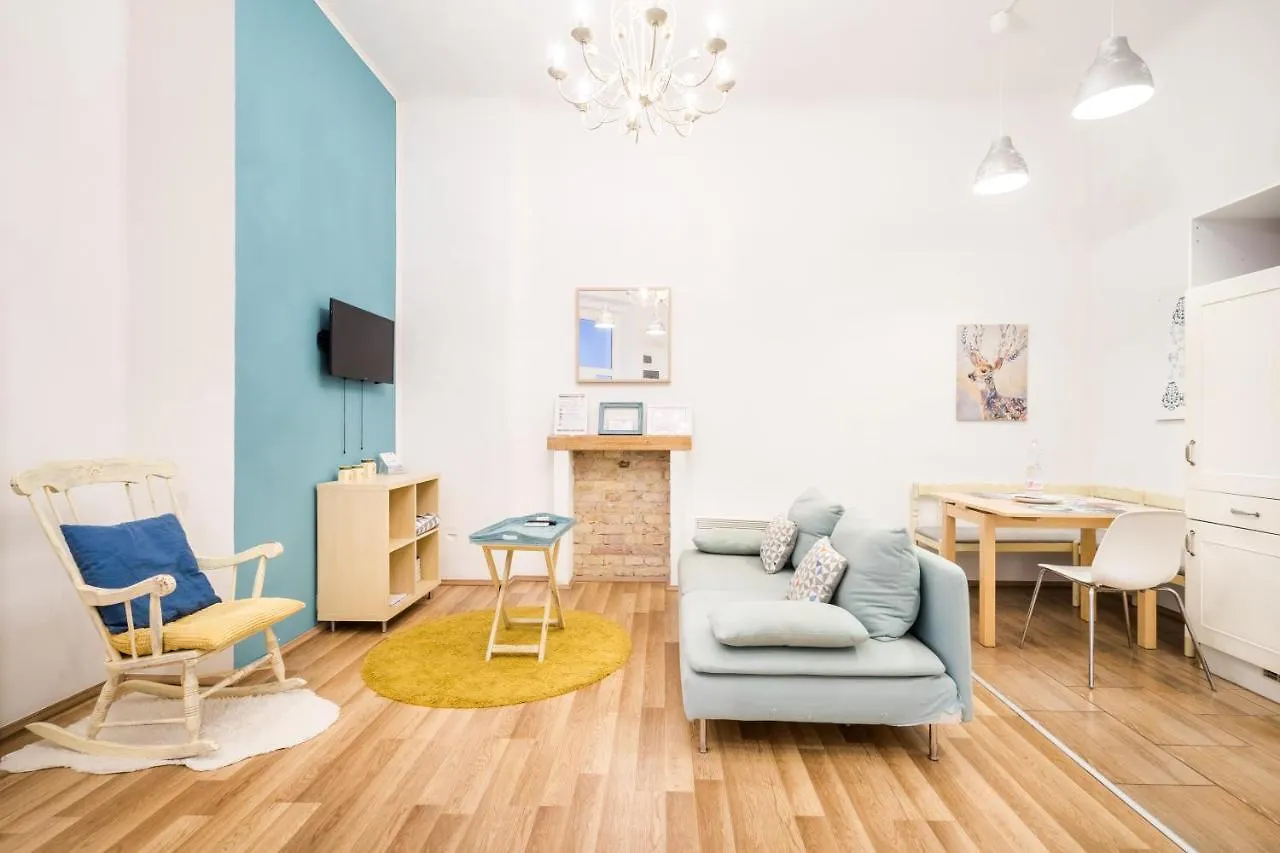 Colorwave Design Apartment Budapest